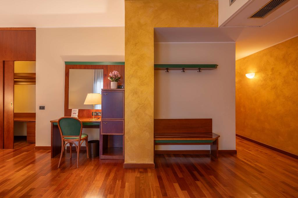 Hotel Raffaello Milan photo 56