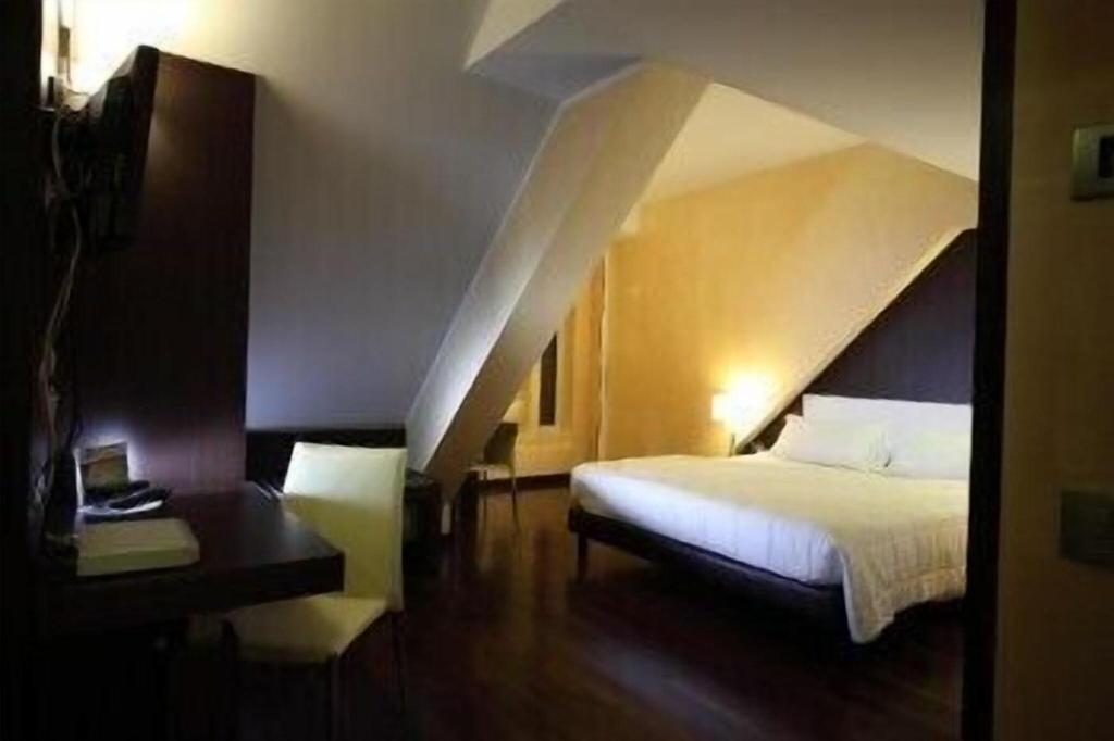 Èhotel