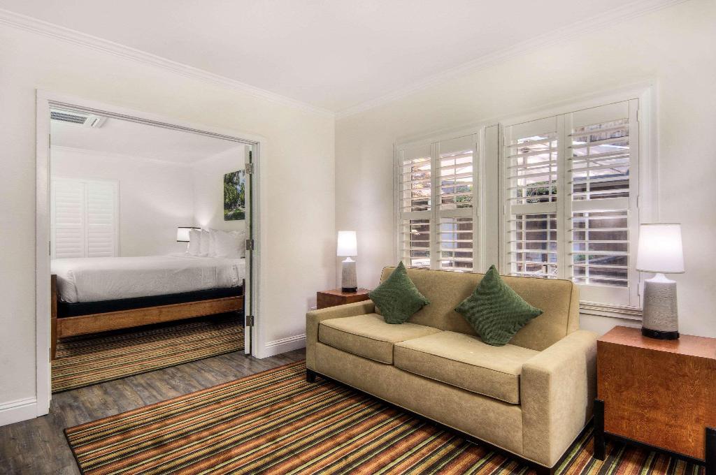 Aggie Inn, an Ascend Collection hotel
