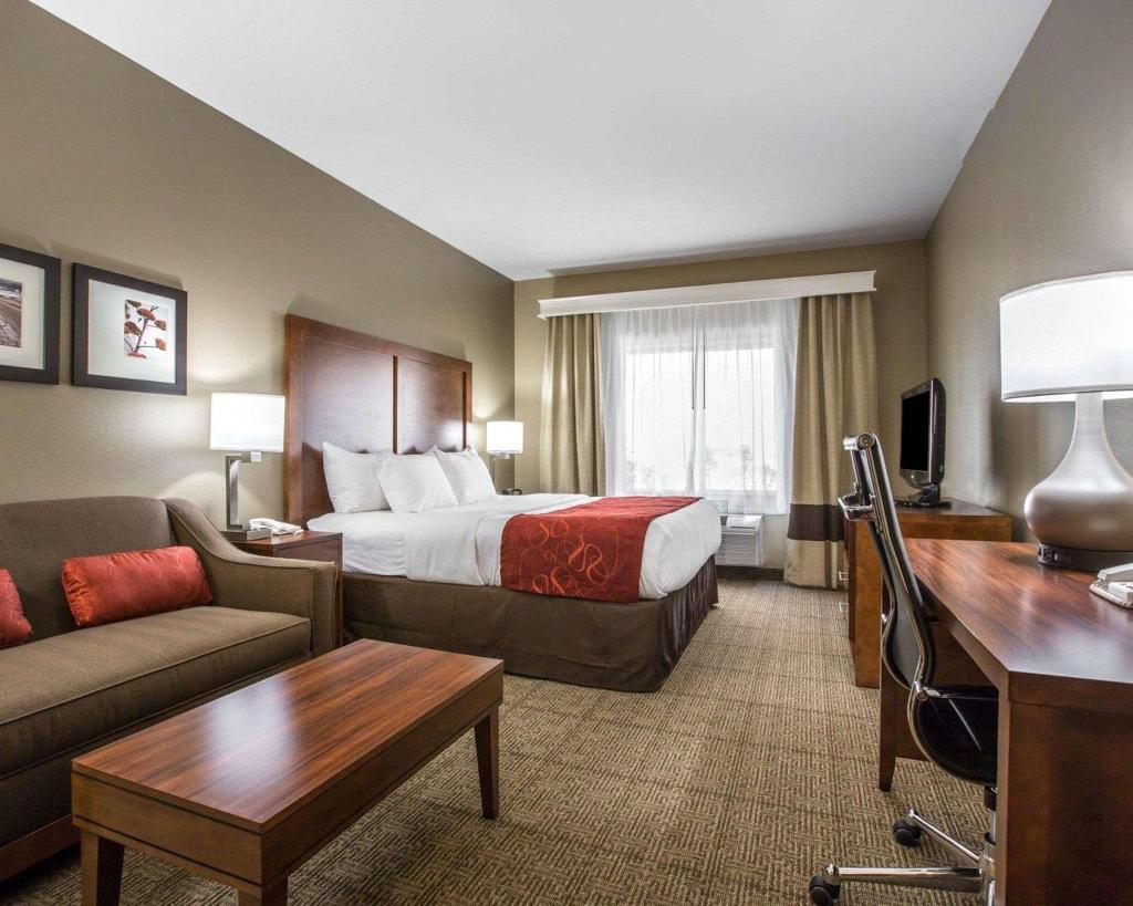 Comfort Suites Victorville-Hesperia