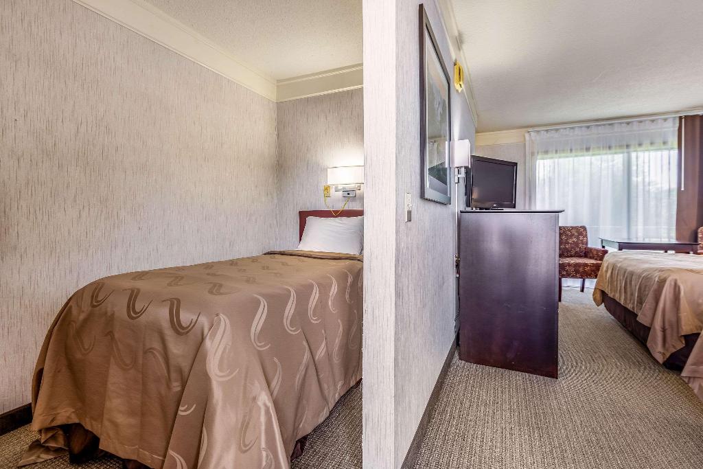 Quality Inn Lakefront