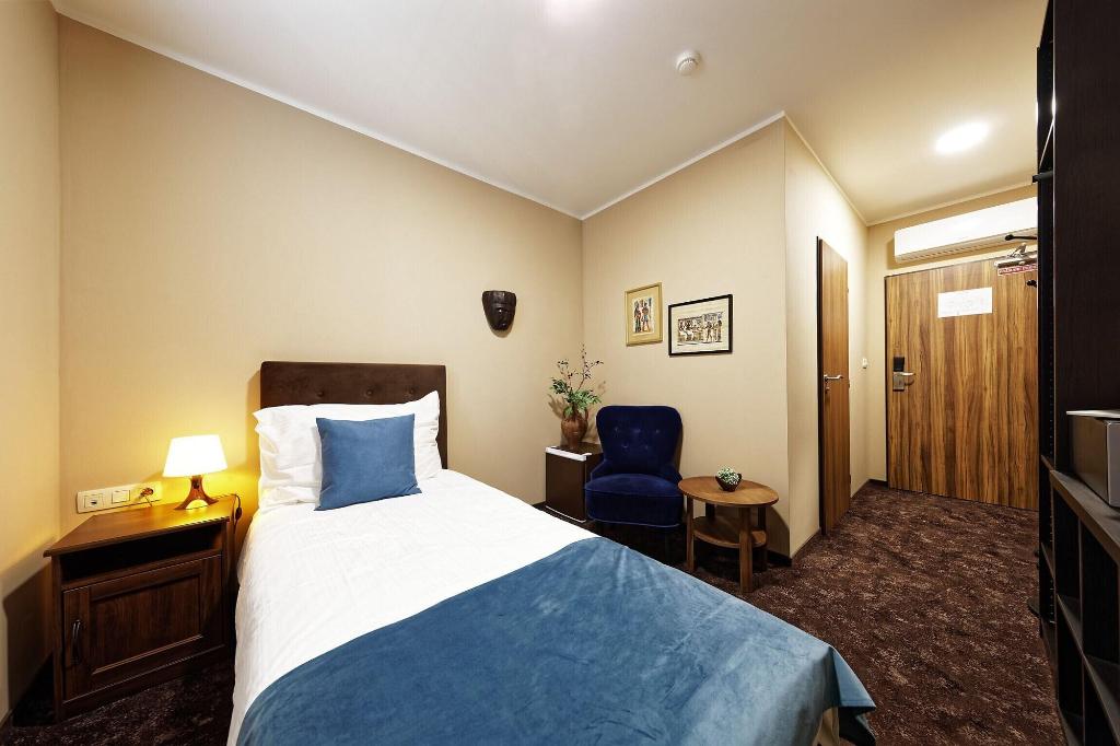 Max Inn