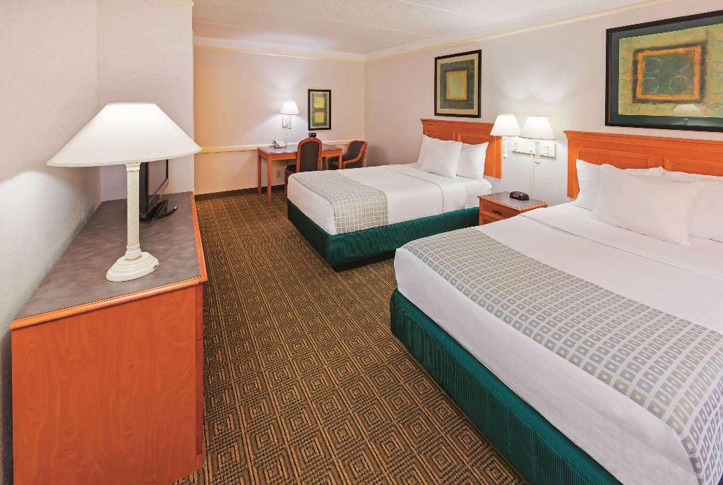 Rodeway Inn College Station TX