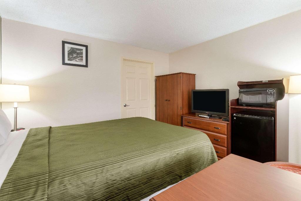 Econo Lodge Huntington