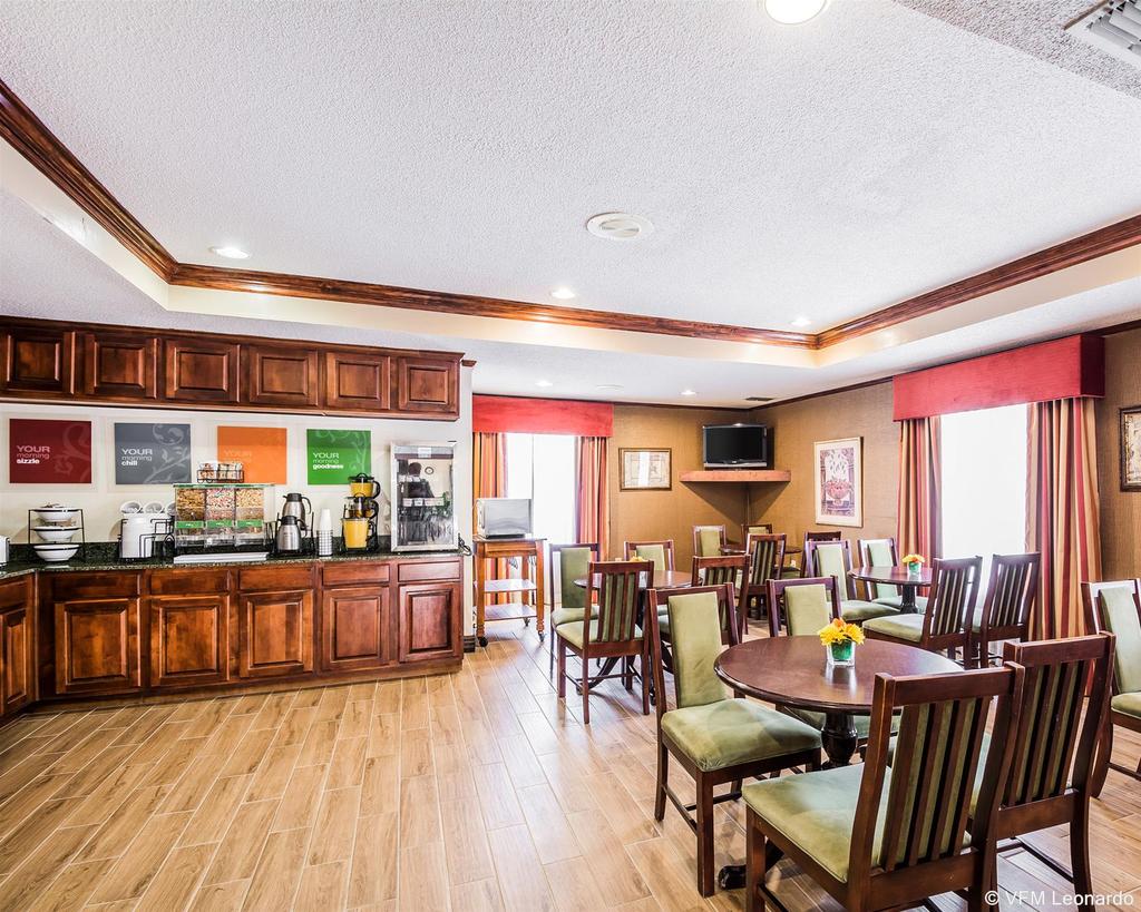 Hometown Inn