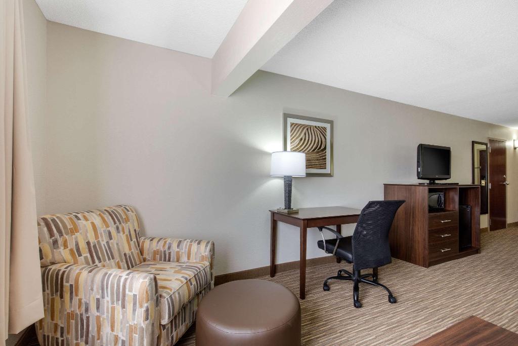 Quality Inn & Suites Mountain Home North