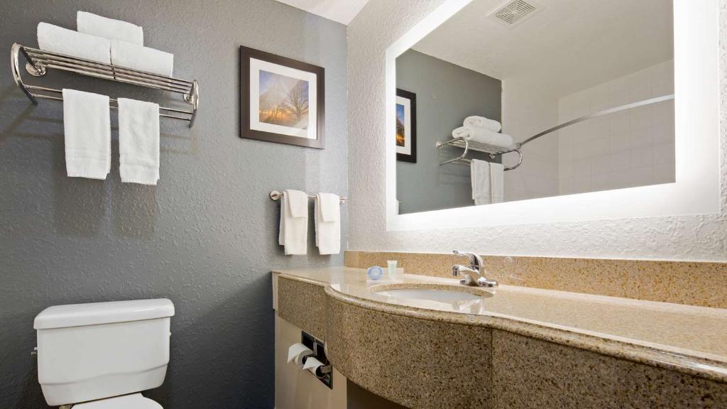 Best Western Waldo Inn & Suites