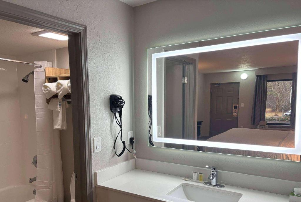Days Inn By Wyndham Helen
