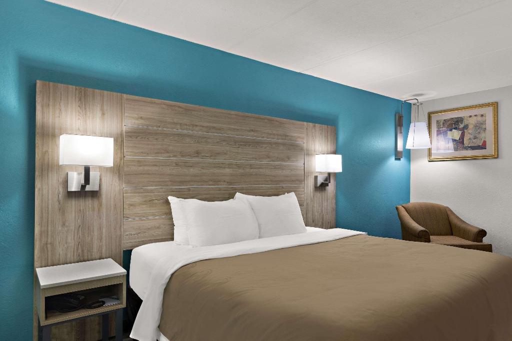 Quality Inn & Suites Vidalia Area