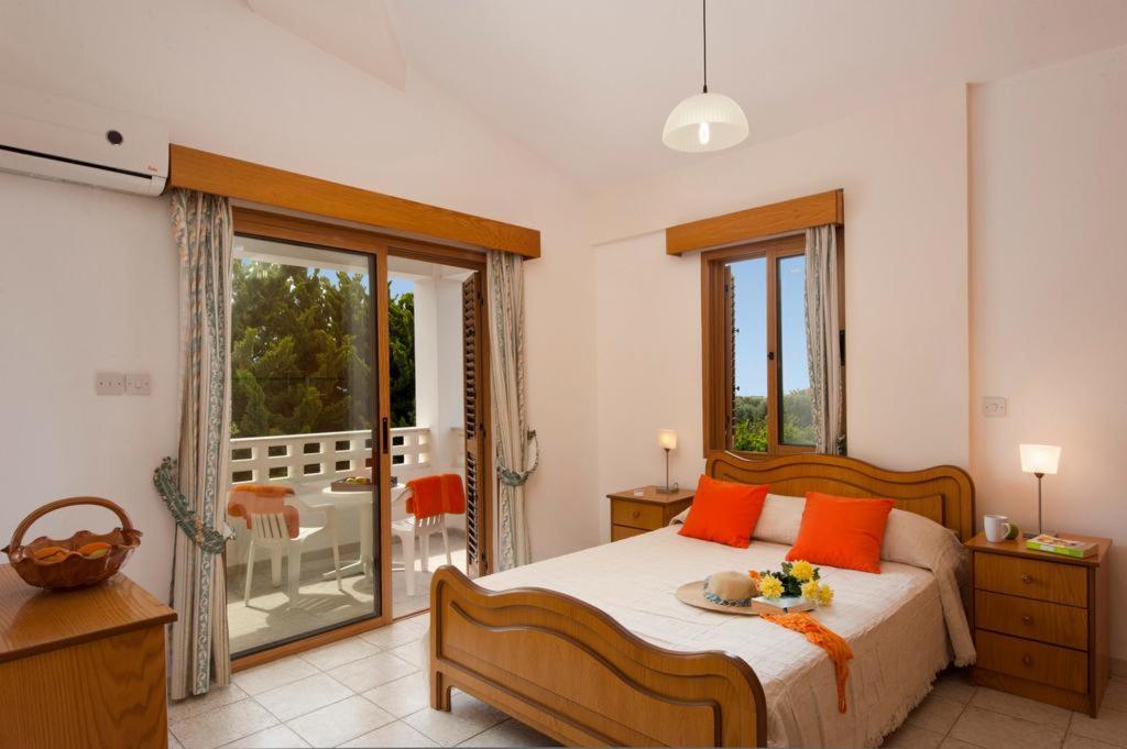Panareti Coral Bay Resort