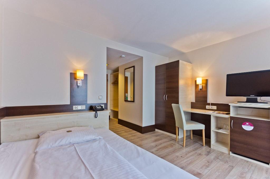 Astor Hotel