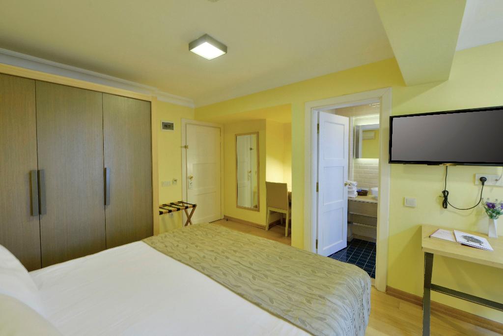 Agora Life Hotel – Special Class