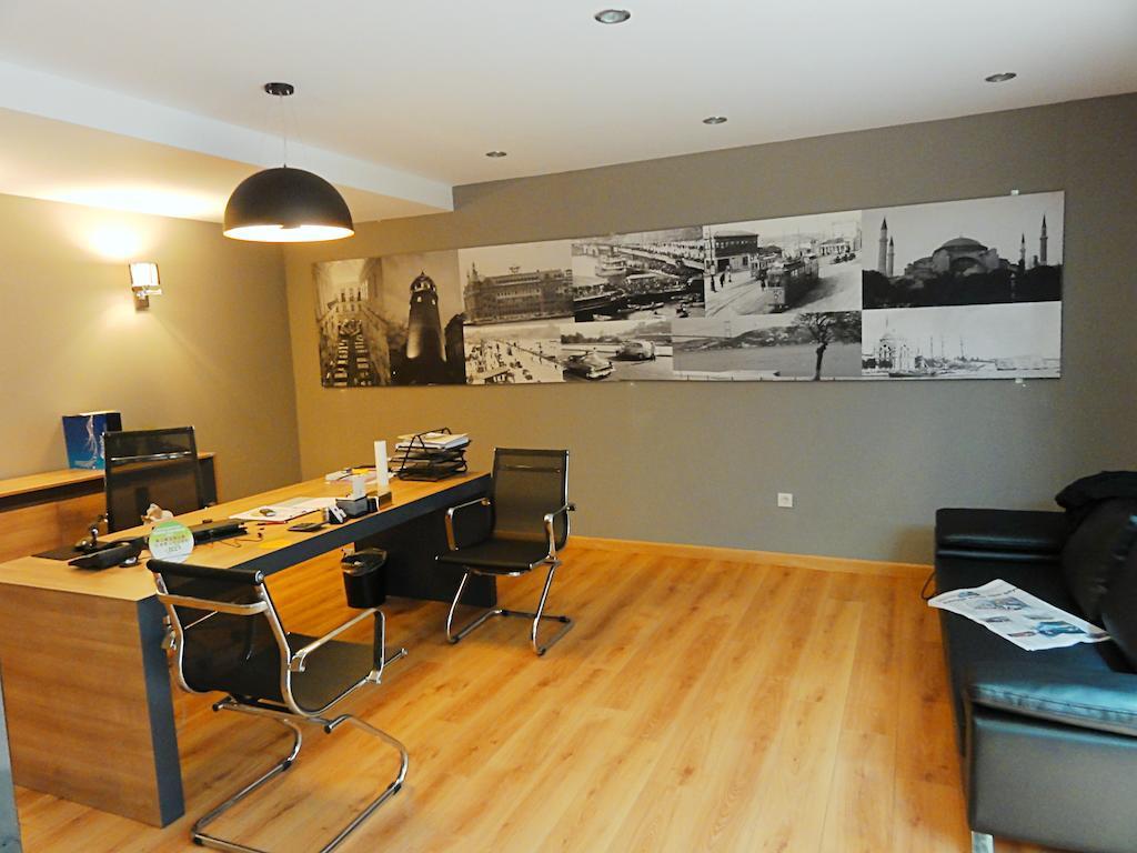 Akin Suites