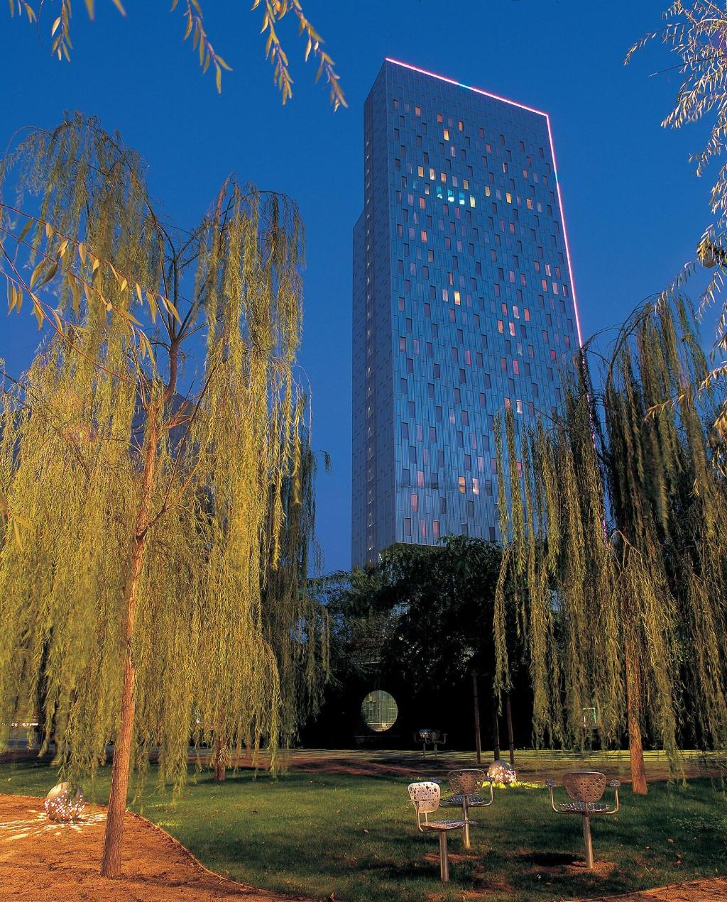 Imagem da galeria de The Level At Melia Barcelona Sky