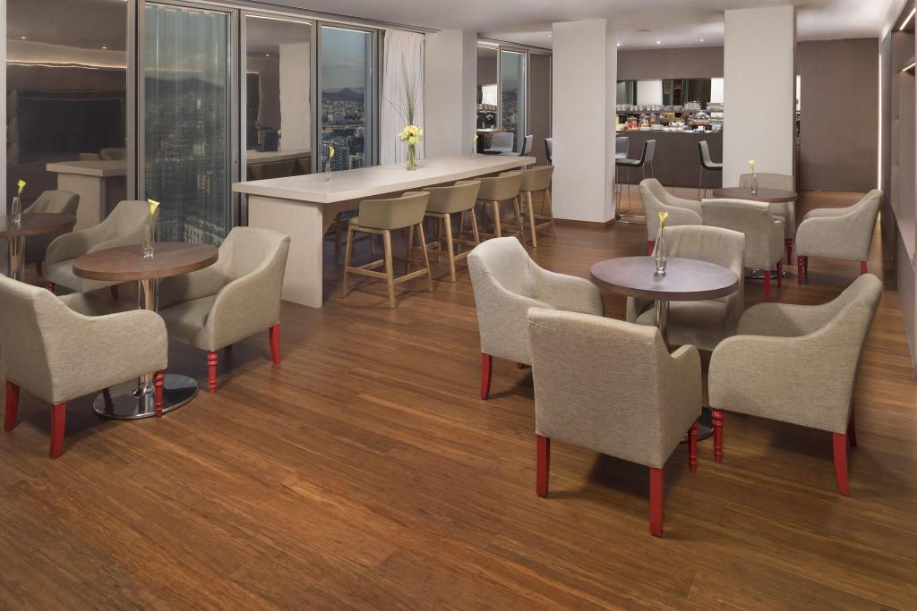 Imagem da galeria de The Level At Melia Barcelona Sky