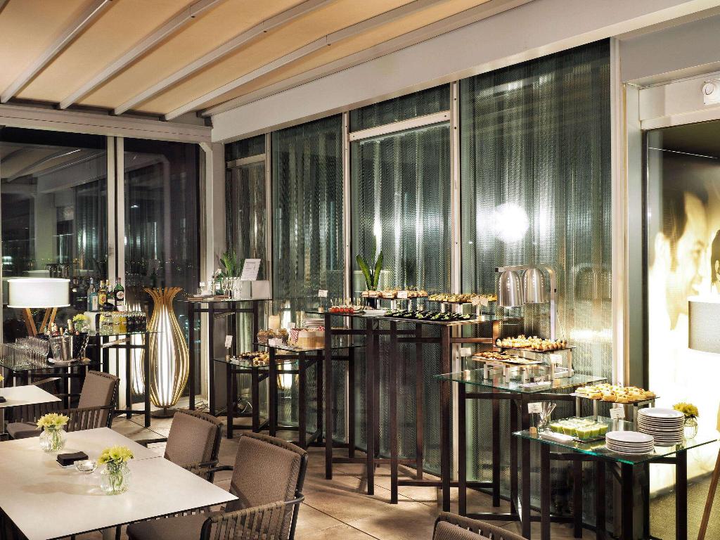 Imagem da galeria de The Level At Melia Barcelona Sky