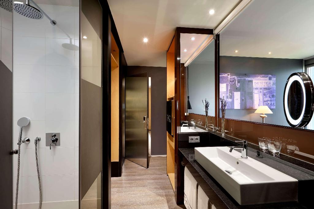 Imagem da galeria de The Level At Melia Barcelona Sky