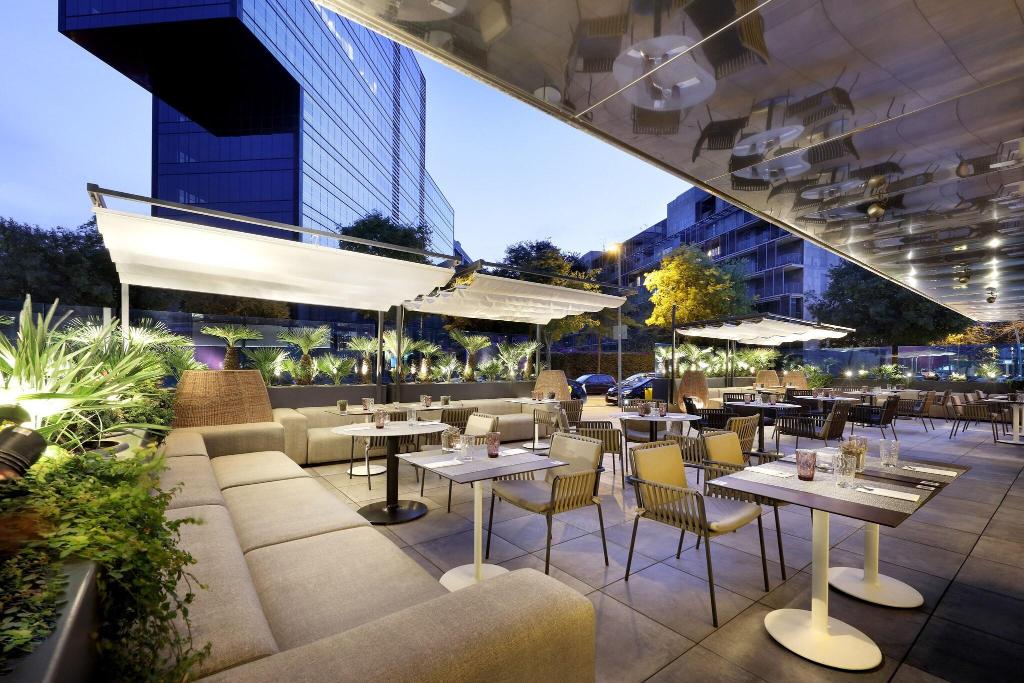 Imagem da galeria de The Level At Melia Barcelona Sky