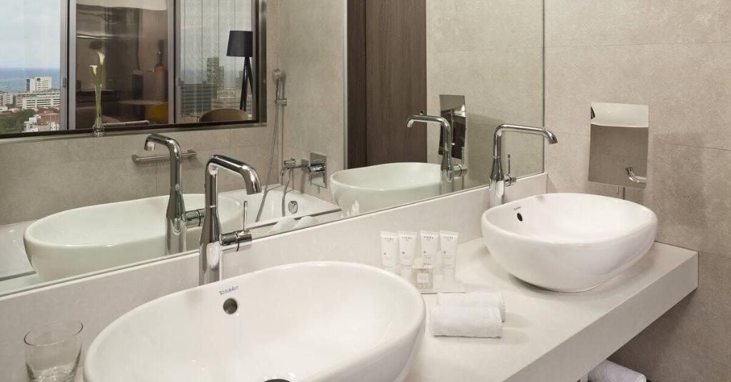 Imagem da galeria de The Level At Melia Barcelona Sky
