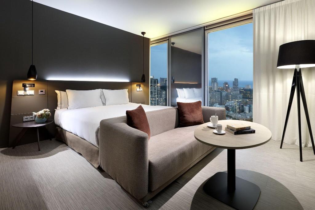 Imagem da galeria de The Level At Melia Barcelona Sky