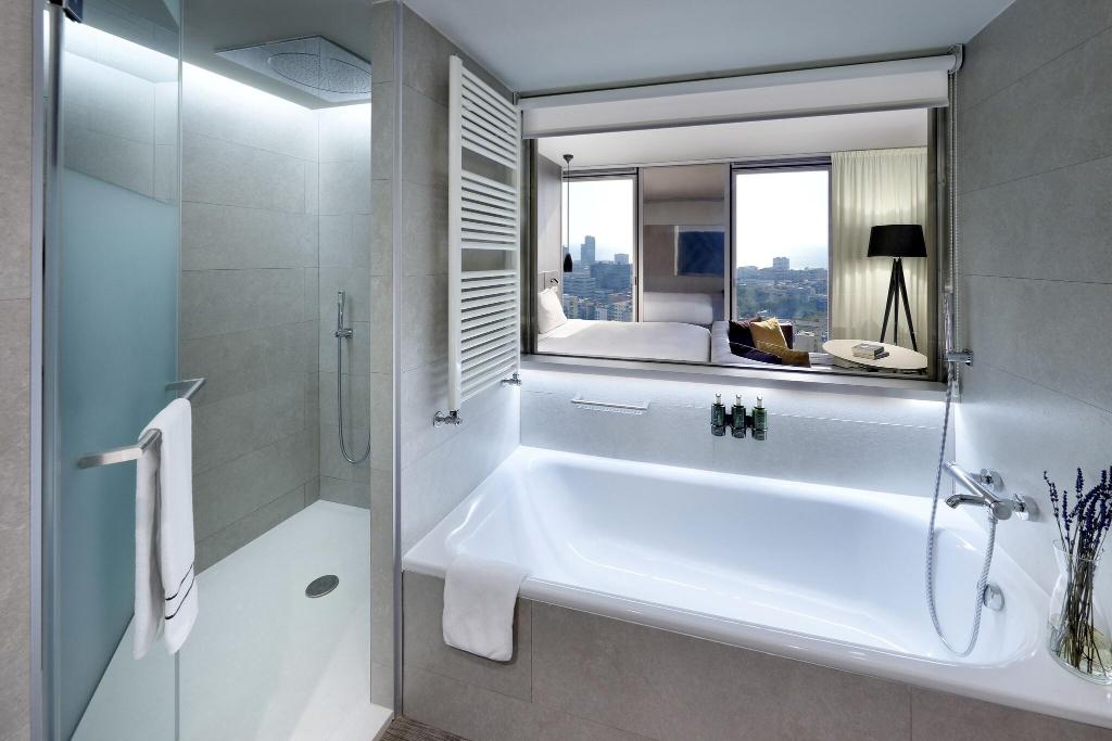 Imagem da galeria de The Level At Melia Barcelona Sky
