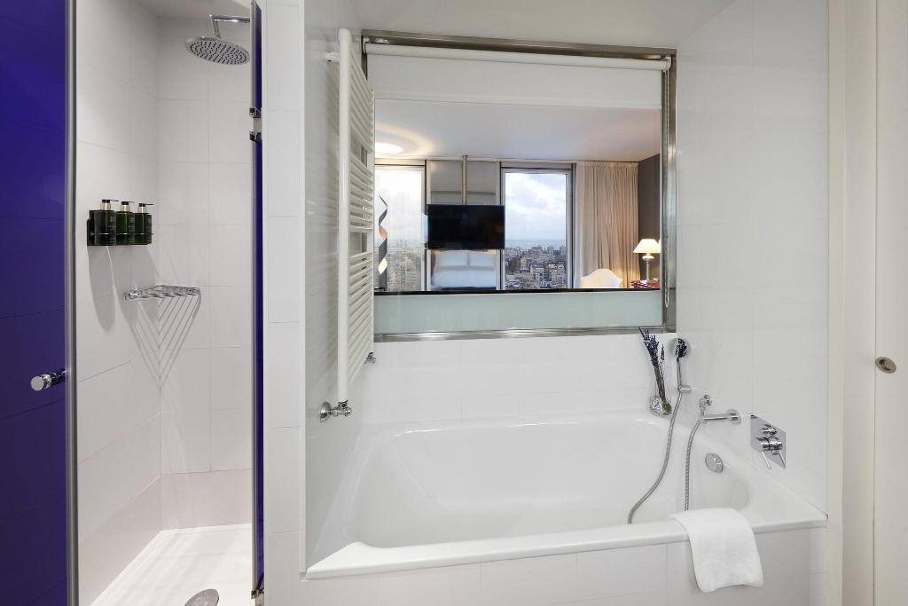 Imagem da galeria de The Level At Melia Barcelona Sky
