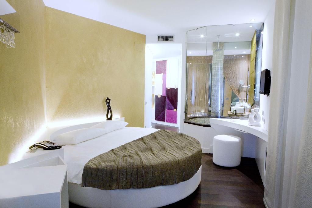 Hotel Exclusive