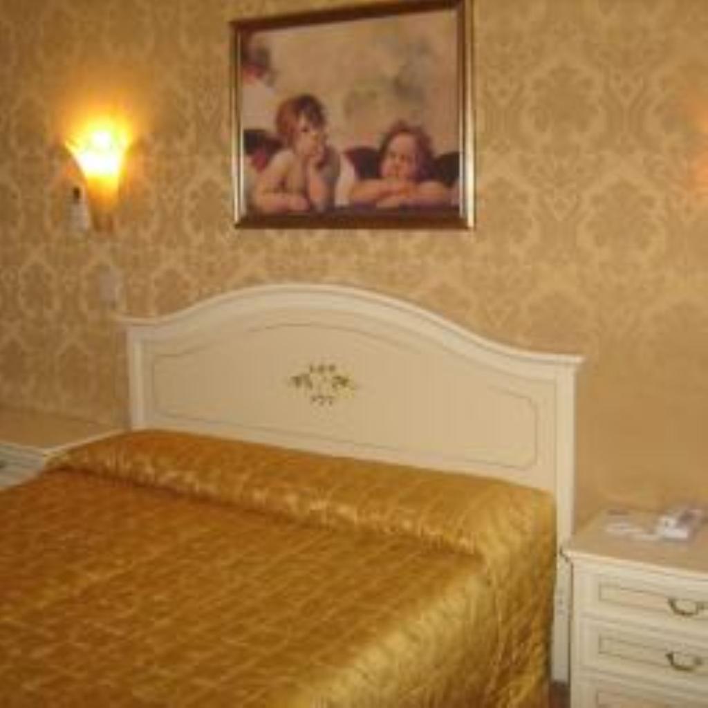 Hotel Airone