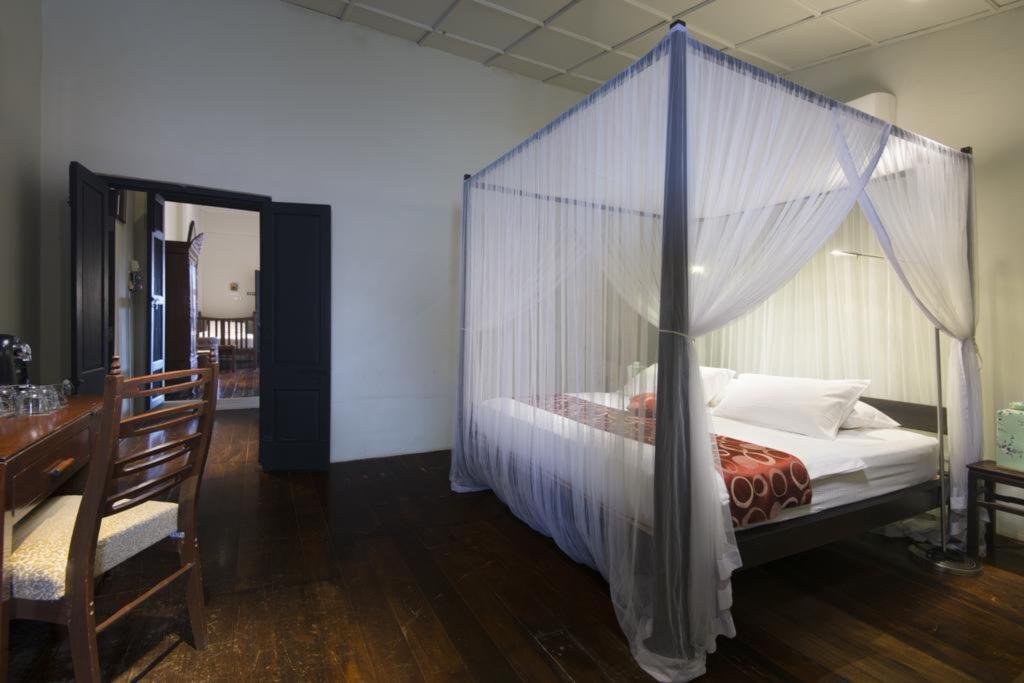 Noordin Mews Hotel