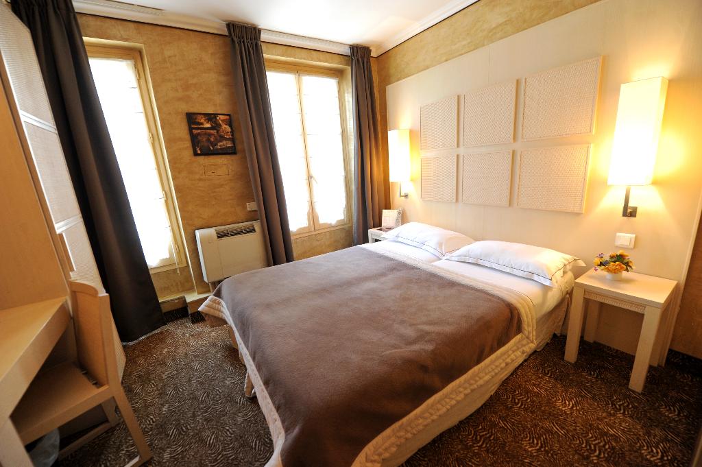 The Originals Boutique Hôtel du Vieux Saule, Paris