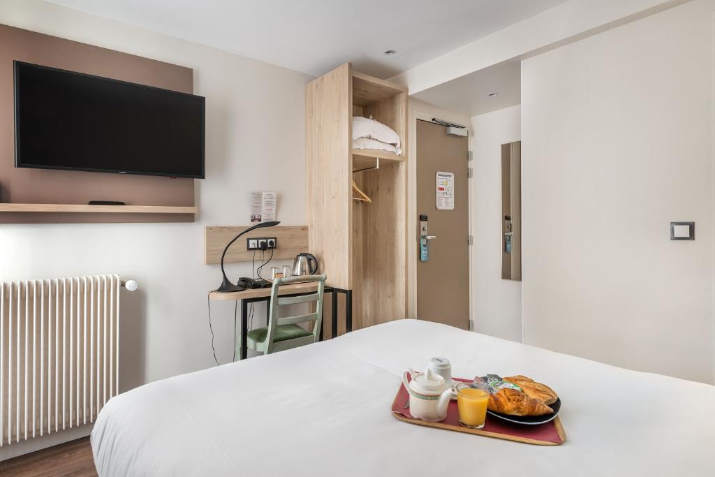 Hotel Courcelles Mederic