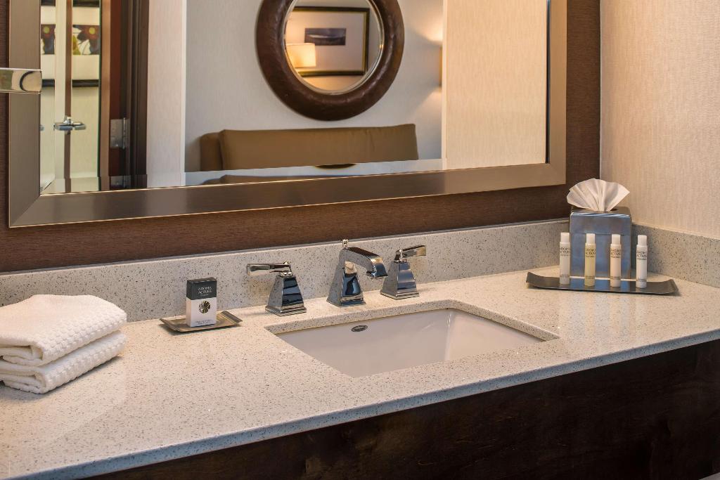 DoubleTree by Hilton Salem