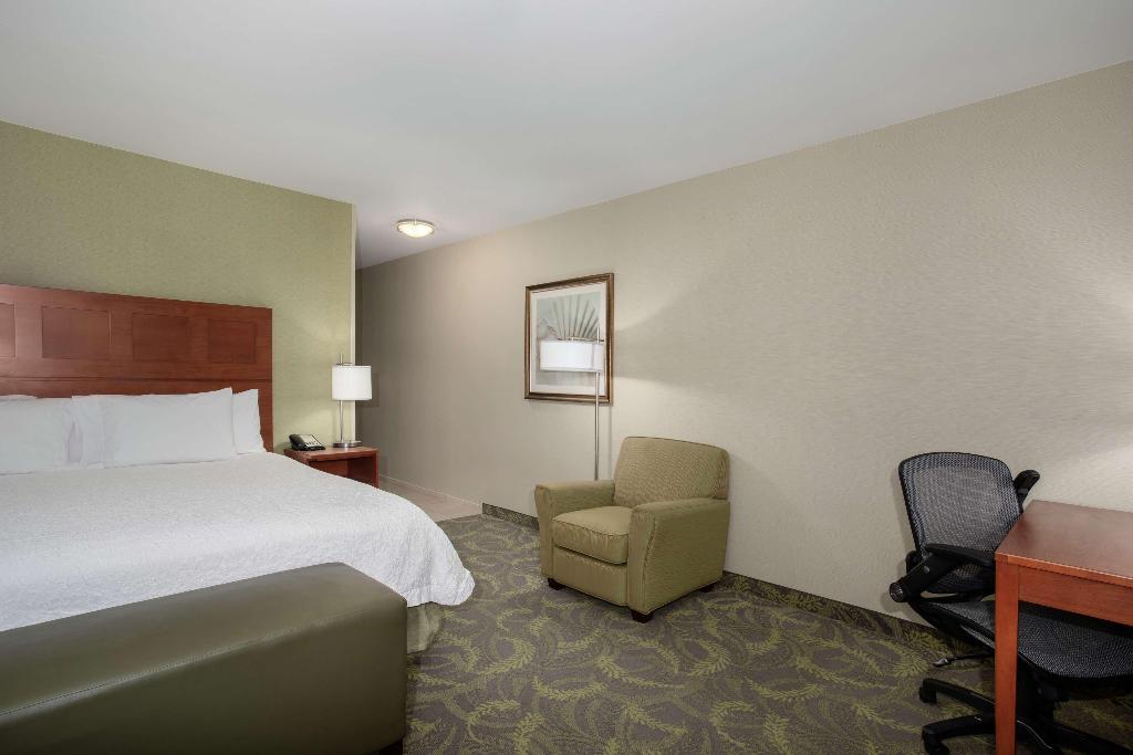 Hampton Inn and Suites Astoria, OR