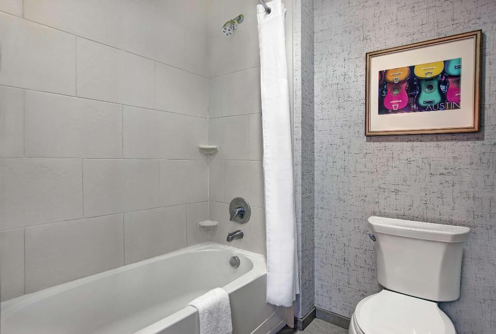 Hampton Inn & Suites Austin @ The University/Capit
