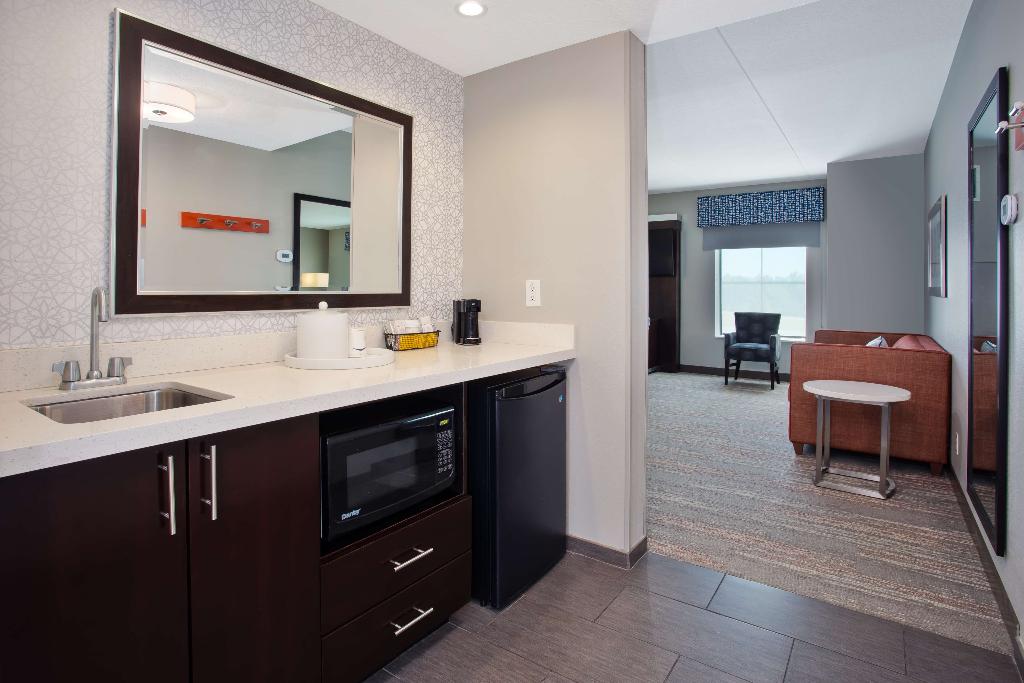 Hampton Inn & Suites Columbia/Southeast-Ft. Jackso