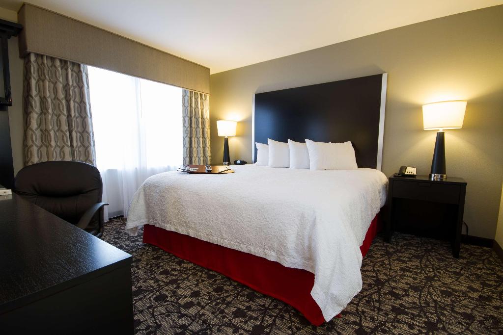 Hampton Inn and Suites Dupont, WA