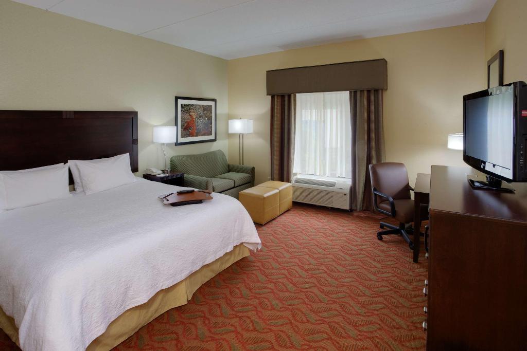 Hampton Inn Auburn, MA