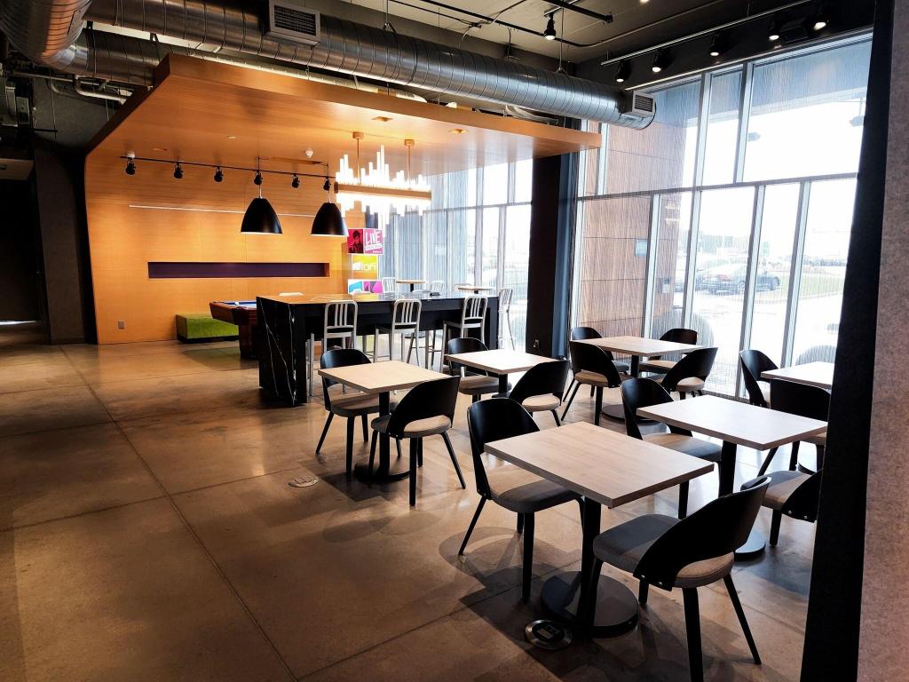 Aloft Vaughan Mills photo 7