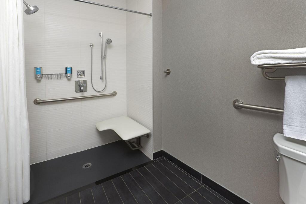 Aloft Vaughan Mills photo 34