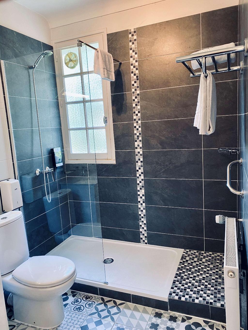 Sure Hotel by Best Western Port Jerome - Le Havre