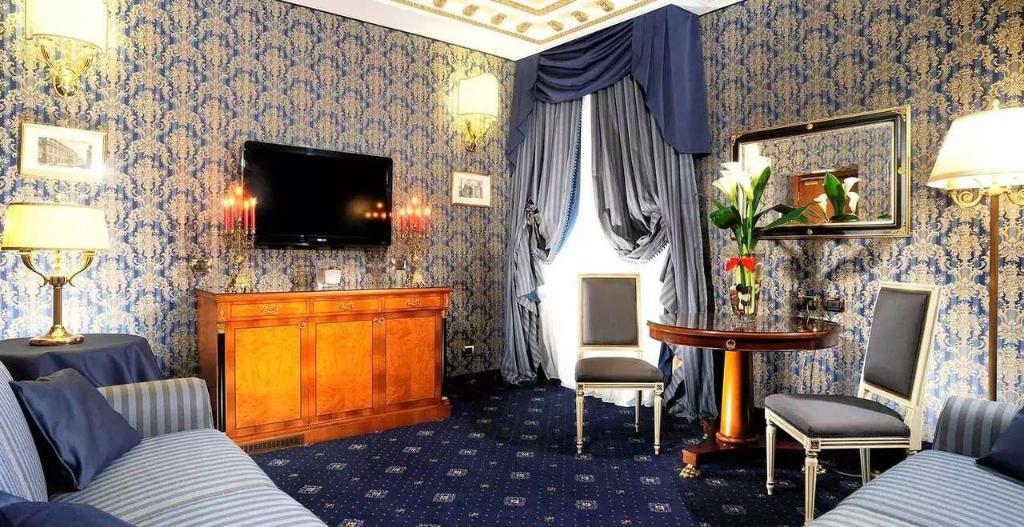 Hotel Manfredi Suite In Rome