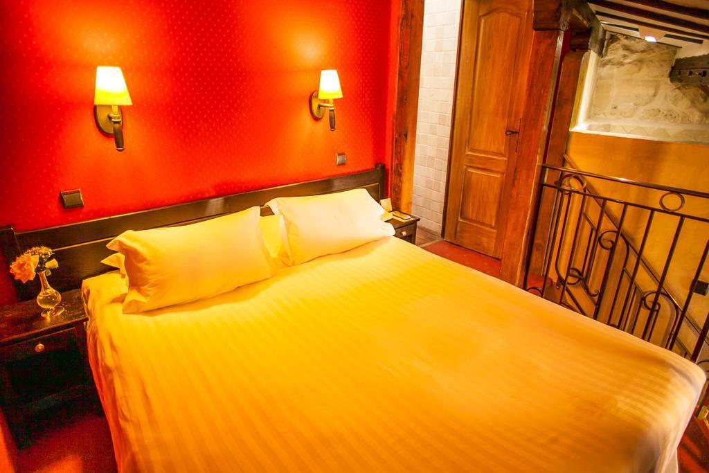 Hotel Europe Saint Severin Paris, Latin Quarter