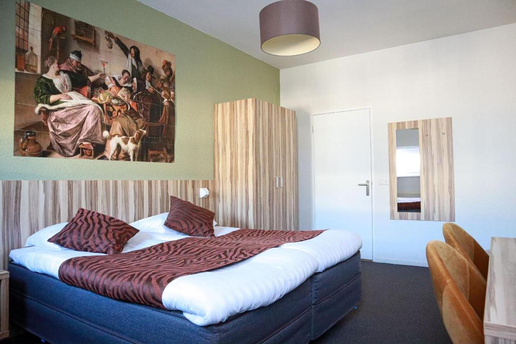 Asterisk Hotel
