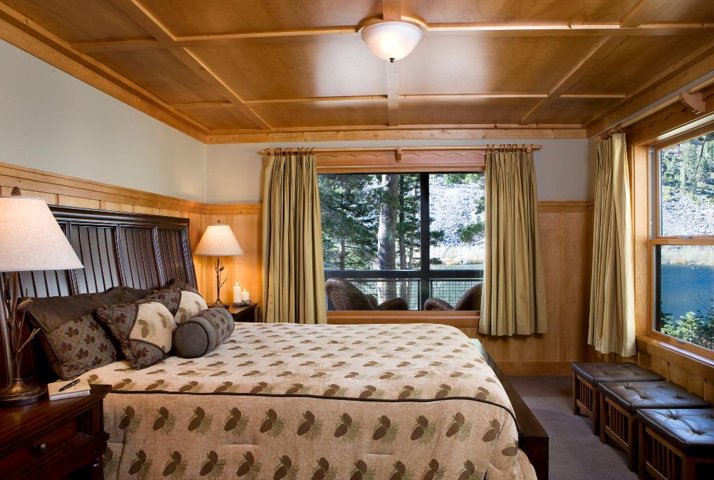 Tamarack Lodge photo 36