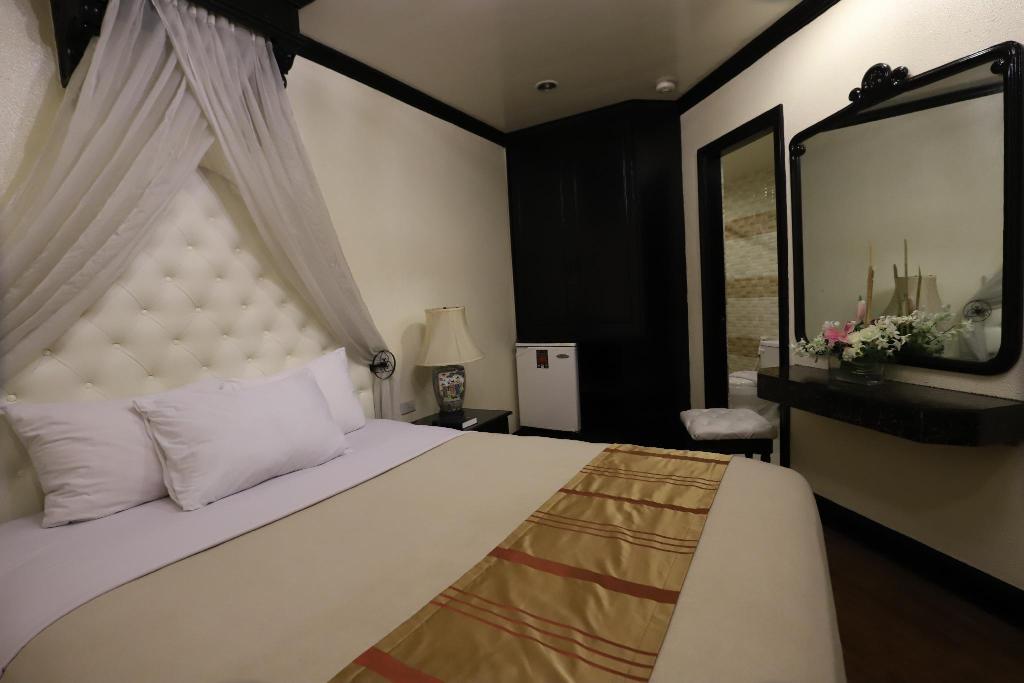 The New Camelot Hotel