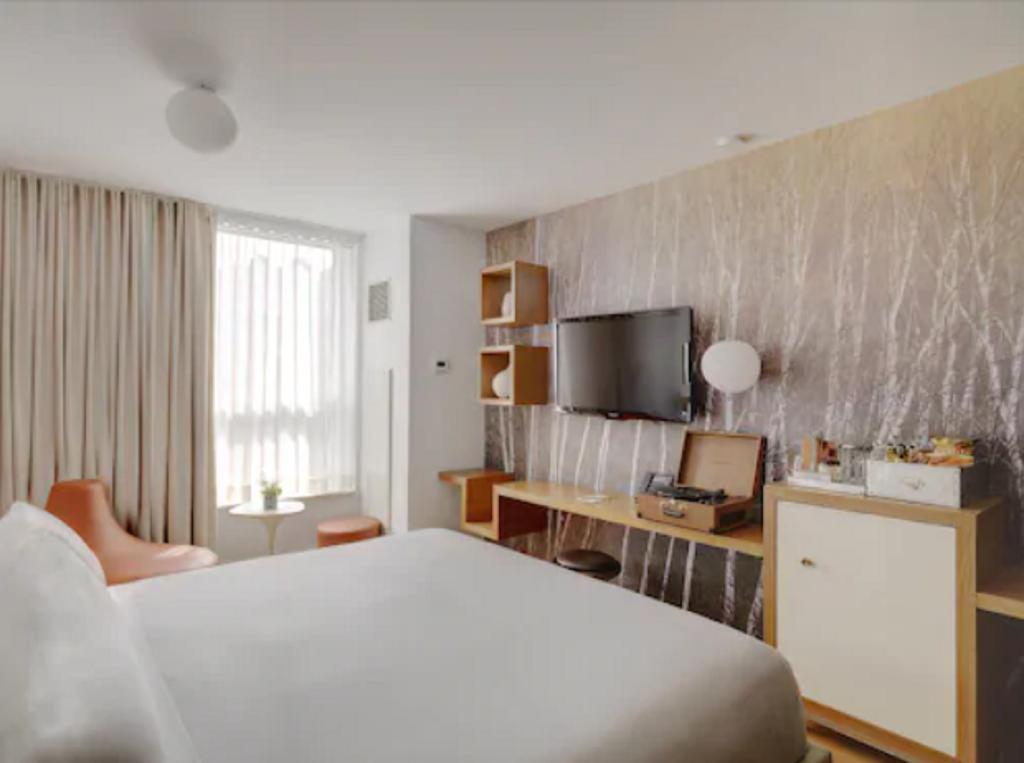 hotel-thumb