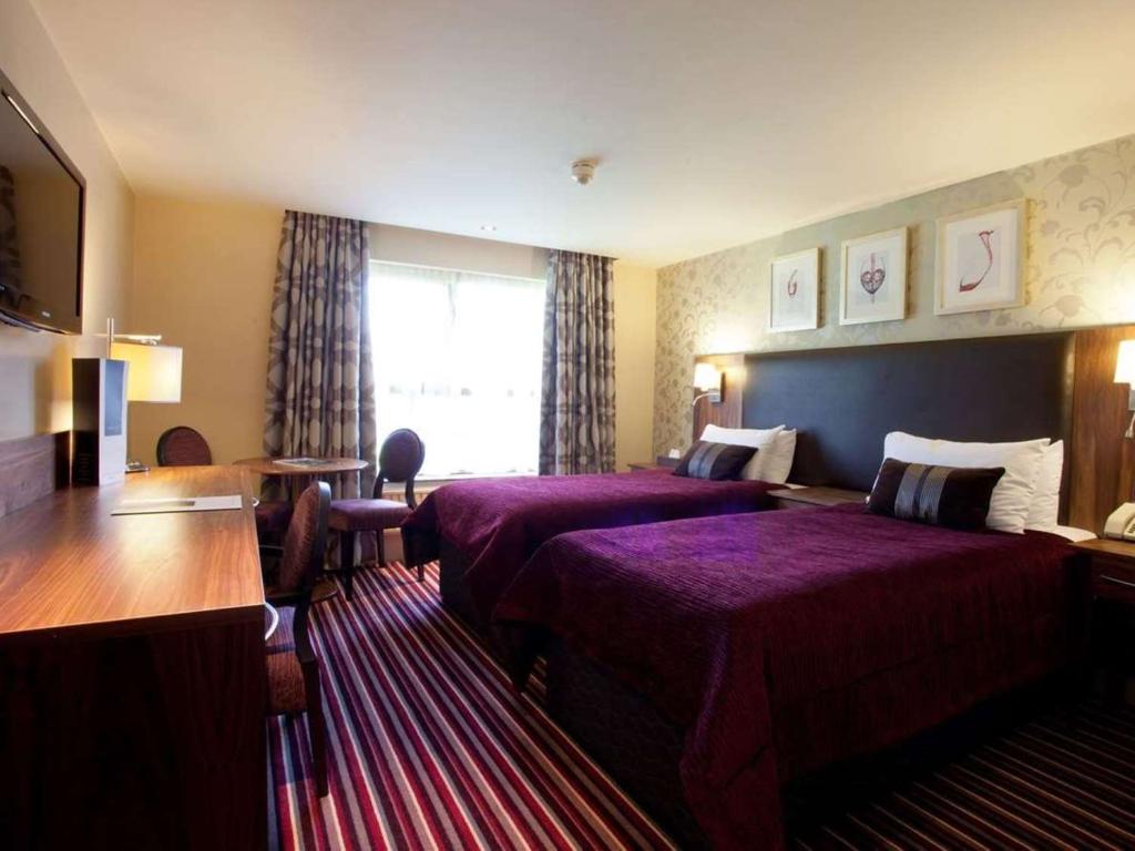 Gloucester Robinswood Hotel By Sunday