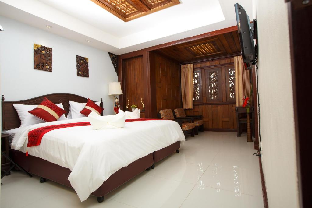 Chang Siam Inn 