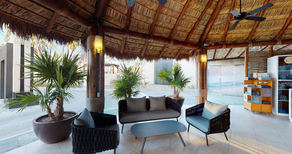Park Royal Homestay Los Cabos