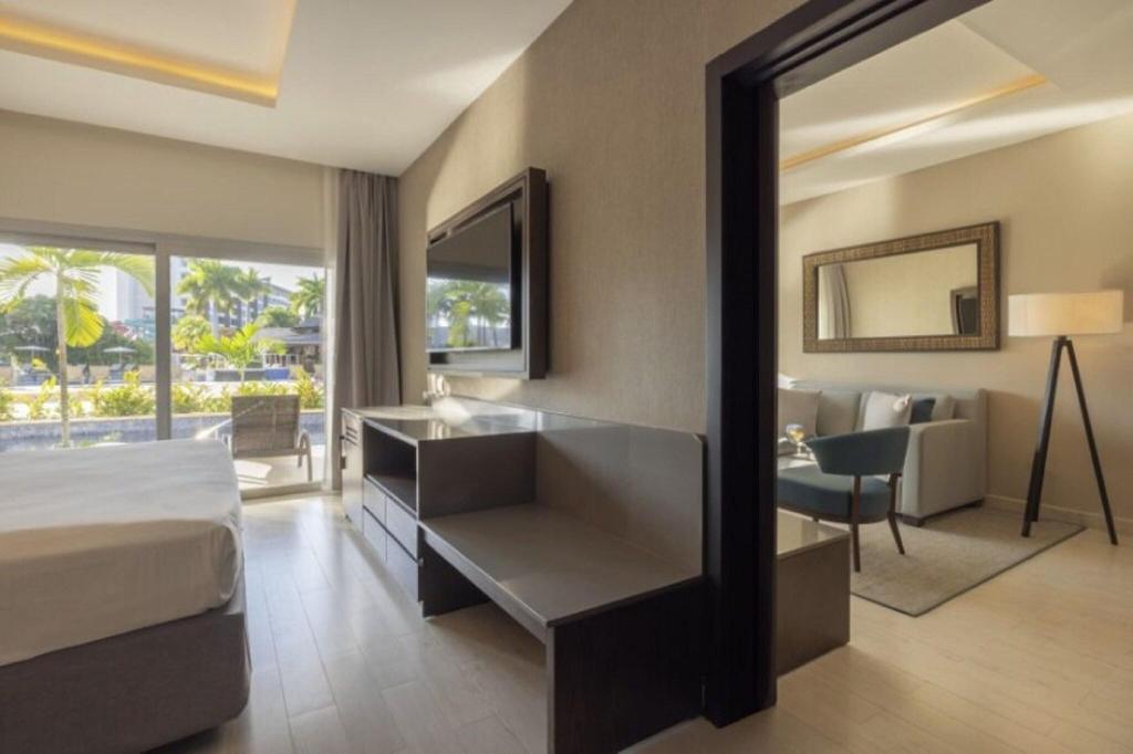 hotel-thumb